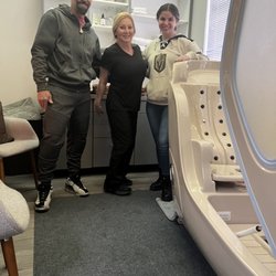 A List Health Coaching - This lovely couple enjoyed full body detox treatments in the Revotox unit