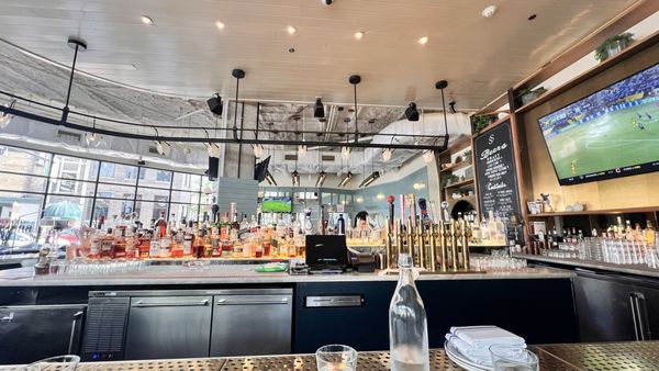 Swift Tavern - Wrigleyville by null