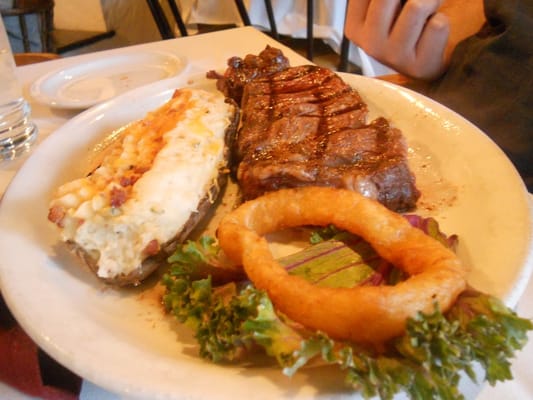 Bob Taylor's Ranch House by null