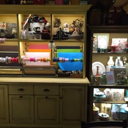 Display shelves for retail products sold at kneaders