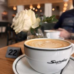 Sunday Motor - Latte