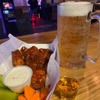 Alibi Pub & Grill - Really good wing dings too! - Pubs Near Me - Wonder Lake, Illinois Alibi Pub & Grill - Really good wing dings too! - Pubs Near Me - Wonder Lake, Illinois