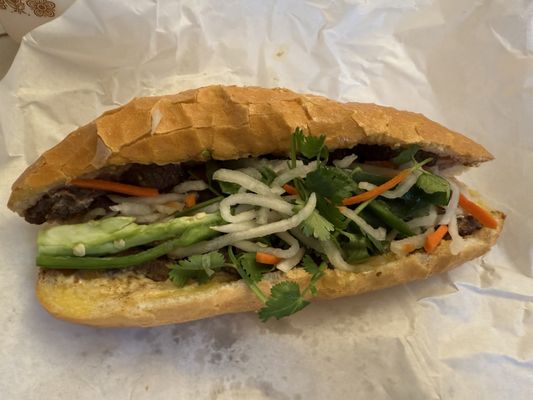 Bánh Mì Ông Mười by null