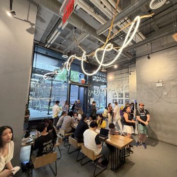 Nana’s Green Tea - Inside - Coffee & Tea Near Me - New York, New York