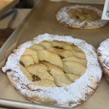 Eclair Bakery - Bakeries Near Me - New York, New York Eclair Bakery - Bakeries Near Me - New York, New York