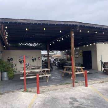 The Wagon Wheel BBQ - Out side area - Barbeque Near Me - Eagle Pass, Texas