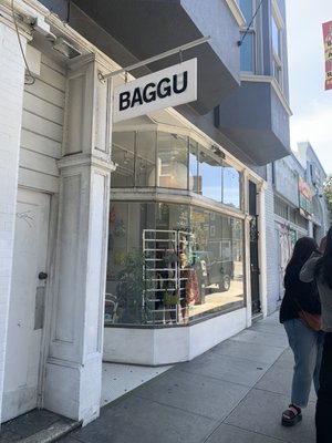 BAGGU San Francisco by null