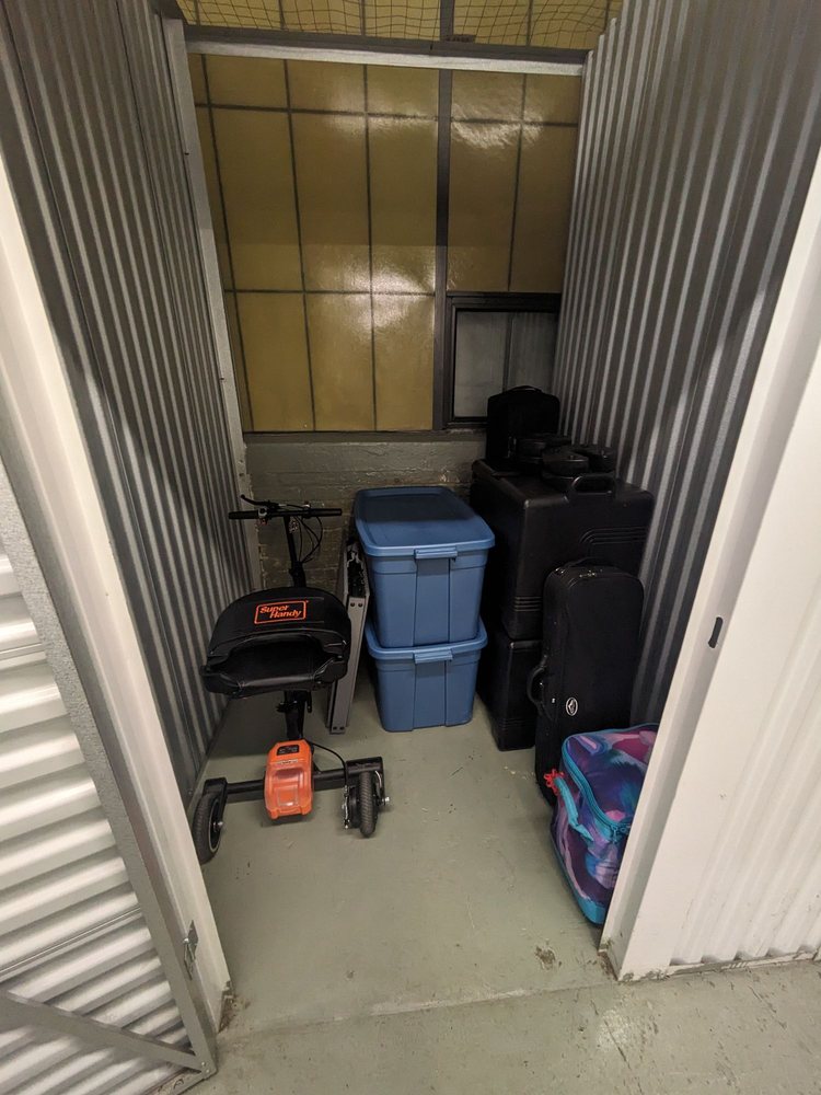 FAST AND GOOD MOVERS LLC