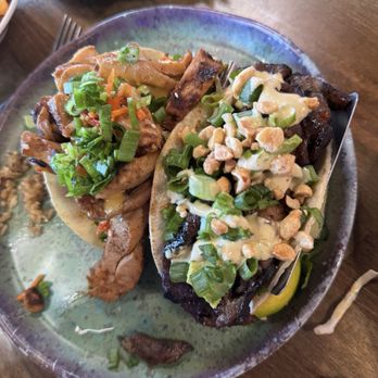 375 Social Kitchen - Sesame, ginger, chicken taco and beef bulgogi taco - Asian Fusion Near Me - Universal City, Texas