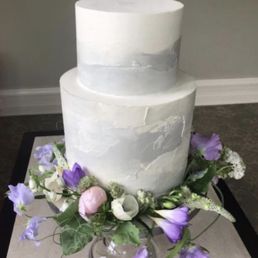 Custom wedding cake Custom wedding cake