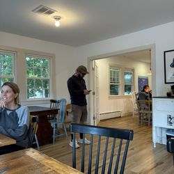 Coveside Coffee - Inside