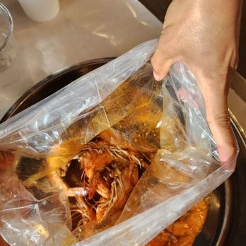 Cajun Crack'n - 2lbs of shrimp with all sauces (medium spice) - Seafood Near Me - Milpitas, California