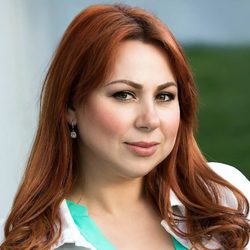 Senior Care With Family Values - Raisa -Senior Consultant
