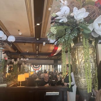 Old Ebbitt Grill - Bars Near Me - Washington, DC, District of Columbia