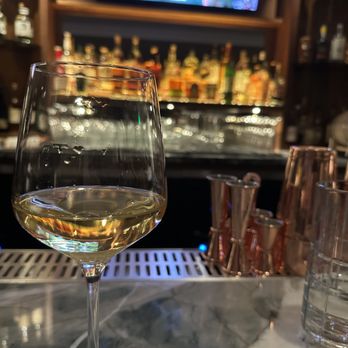 Alder & Ash - Cocktail Bars Near Me - Seattle, Washington