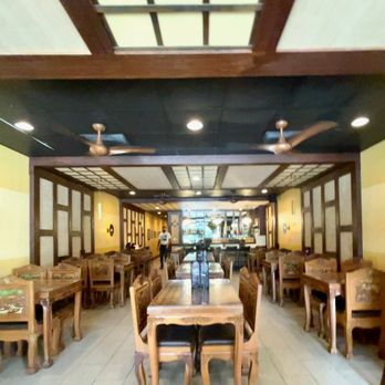 Thai Elephants Restaurant - the dining area - Thai Near Me - Charleston, South Carolina Thai Elephants Restaurant - the dining area - Thai Near Me - Charleston, South Carolina