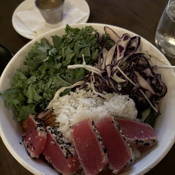 Martini's - Sesame seared yellowfin tuna bowl - Bars Near Me - Kitchener, Ontario