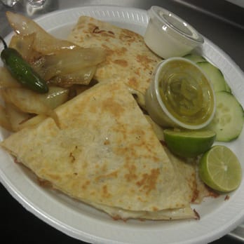 Tacos El Caporal - Oxnard - Chicken quesadilla - Food Trucks Near Me - Oxnard, California Tacos El Caporal - Oxnard - Chicken quesadilla - Food Trucks Near Me - Oxnard, California