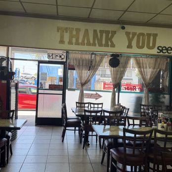 South Bay Restaurant - inside from back - Vietnamese Near Me - Hawthorne, California South Bay Restaurant - inside from back - Vietnamese Near Me - Hawthorne, California
