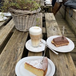 Elefant am Strand - Spanish almond cake