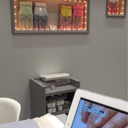 青山ネイル マークイズ みなとみらい店 Nail Salons 西区みなとみらい3 5 1 横浜市 神奈川県 Japan Phone Number Yelp