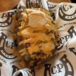 Clyde's Place - Spicy chick spud