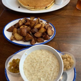 Beach Mountain Diner - Breakfast & Brunch Near Me - Waynesville, North Carolina Beach Mountain Diner - Breakfast & Brunch Near Me - Waynesville, North Carolina