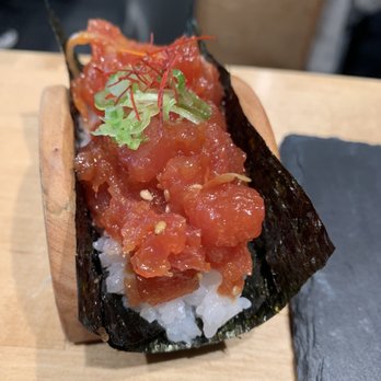 Sugo Hand Roll Bar - Sushi Bars Near Me - Seattle, Washington