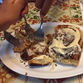 The Huddle - Cinnamon roll - American Near Me - San Diego, California The Huddle - Cinnamon roll - American Near Me - San Diego, California