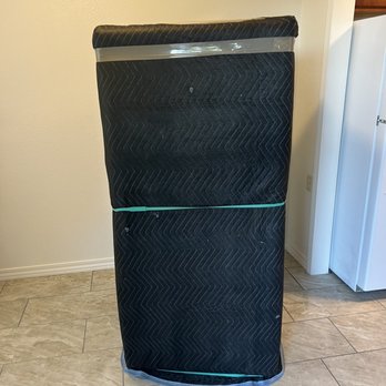 Strong Move KC - We make sure our customers' furniture and belongings are professionally padded and wrapped! - Movers Near Me Strong Move KC - We make sure our customers' furniture and belongings are professionally padded and wrapped! - Movers Near Me