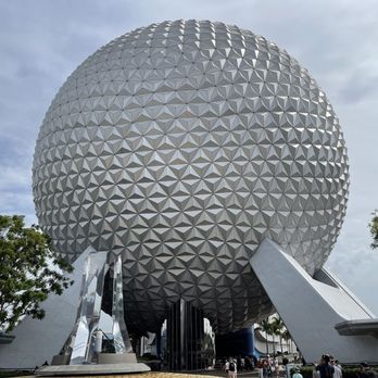 Spaceship Earth - Amusement Parks Near Me - Bay Lake, Florida