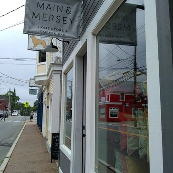 Main & Mersey - Front of the store/cafe. - Coffee & Tea Near Me - Liverpool, Nova Scotia