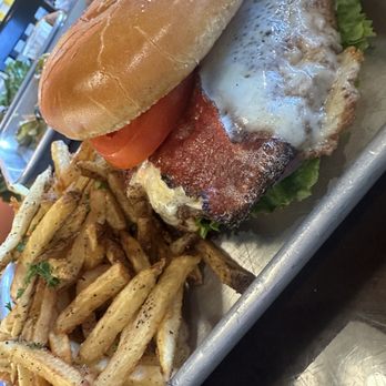 Station No. 3 - Turkey burger with turkey bacon - American Near Me - Kirkwood, Missouri Station No. 3 - Turkey burger with turkey bacon - American Near Me - Kirkwood, Missouri