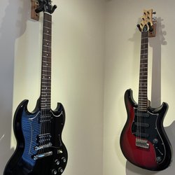 Crossroads Music - 96 SG and 2011 DC3