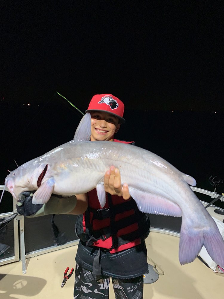 CATFISHING FANATICS GUIDE SERVICE 13 Photos 12050 Melville Dr