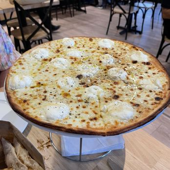 Mister O1 Extraordinary Pizza Fort Lauderdale - Elisa on GF crust! - Pizza Near Me - Fort Lauderdale, Florida Mister O1 Extraordinary Pizza Fort Lauderdale - Elisa on GF crust! - Pizza Near Me - Fort Lauderdale, Florida