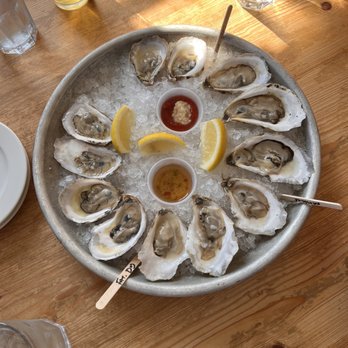 Robert's Maine Grill - Oysters - New American Near Me - Kittery, Maine Robert's Maine Grill - Oysters - New American Near Me - Kittery, Maine