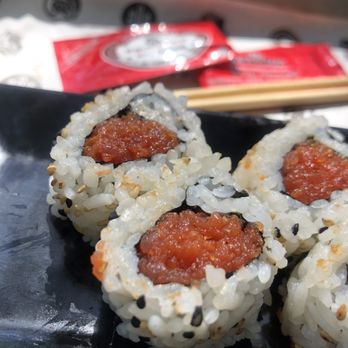 1-800-Lucky - Spicy Tuna Handroll - Asian Fusion Near Me - Miami, Florida