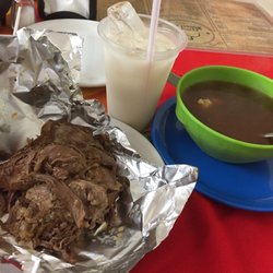 El Montalayo - 1/4 barbacoa with consome con arroz y garbanzos