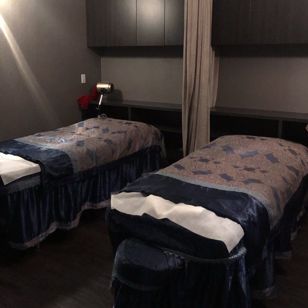 Water Q Spa - massage room for 2 - Skin Care Near Me - Markham, Ontario Water Q Spa - massage room for 2 - Skin Care Near Me - Markham, Ontario