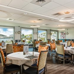 The Lodge At Glen Cove by Pacific Oaks