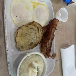 2 Eggs Breakfast/Bacon