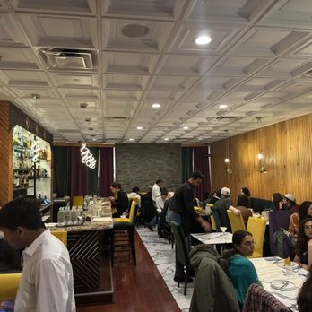 Ssaanjh Indian - View from front of restaurant near the podium - Indian Near Me - Brookline, Massachusetts