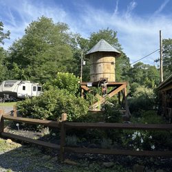 Little Red Barn Camp Grounds - Pavilion Area