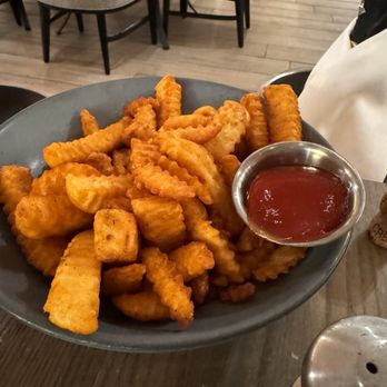 Salt - Fries - Mediterranean Near Me - Pensacola Beach, Florida