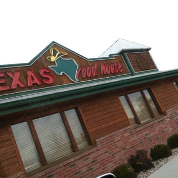 Texas Roadhouse - Exterior of restaurant. - Steakhouses Near Me - Sandy, Utah
