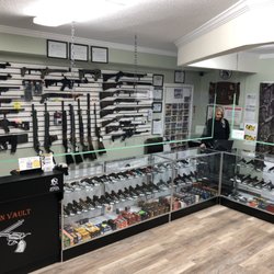 R&M GUN VAULT - Firearms, ammunition & accessoris