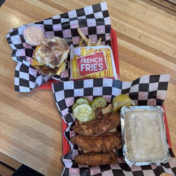 Roost Chicken & Biscuits - PANAMA CITY STYLE, Mac and cheese, fries, & 3 chicken tenders - Southern Near Me - Chicago, Illinois Roost Chicken & Biscuits - PANAMA CITY STYLE, Mac and cheese, fries, & 3 chicken tenders - Southern Near Me - Chicago, Illinois
