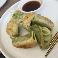 Firenzen - Vegetable pan fried dumplings