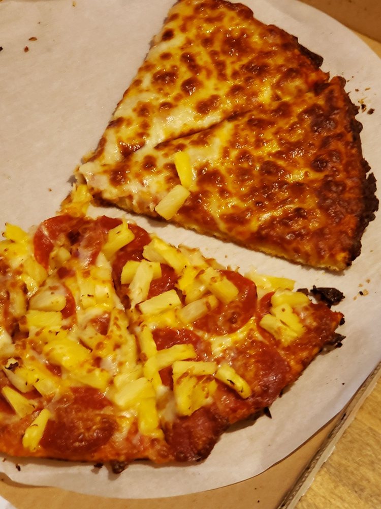 HOMETOWN PIZZA Updated May 2024 63 Photos & 153 Reviews 337